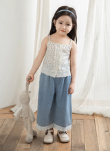 Load image into Gallery viewer, Summer Wide Leg Jeans (SAMPLE - size 6T)