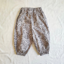 Load image into Gallery viewer, Ditsy Floral Barrel Leg Trousers