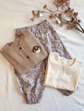 Load image into Gallery viewer, Ditsy Floral Barrel Leg Trousers