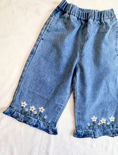 Load image into Gallery viewer, Embroidered Floral Wide Leg Jeans