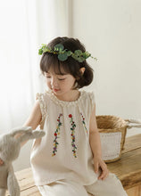 Load image into Gallery viewer, Elowen Sleeveless Top
