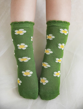 Load image into Gallery viewer, Summer Daisy Socks (SAMPLE - Size Small)
