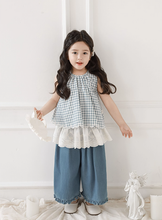 Load image into Gallery viewer, Little Mila Wide Leg Jeans
