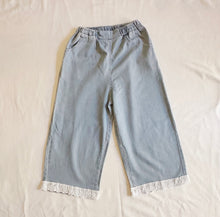 Load image into Gallery viewer, Summer Wide Leg Jeans (SAMPLE - size 6T)

