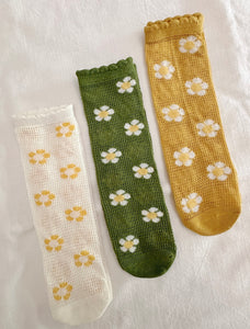 Summer Daisy Socks