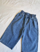 Load image into Gallery viewer, Blue Leopard Wide Leg Jeans
