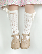 Load image into Gallery viewer, Victorian Romance Bow Socks
